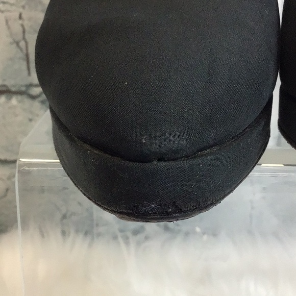 Yves Saint Laurent heels size 7 - Picture 8 of 11